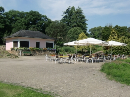 Krefeld-Oppum : Schönwasserstraße / Ecke Johansenaue, Botanischer Garten, Blick auf den Pavillon, der Botanische Garten liegt in direkter Nachbarschaft zum Schönwasserpark.